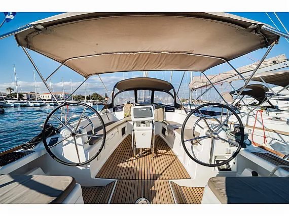 Sun Odyssey 439