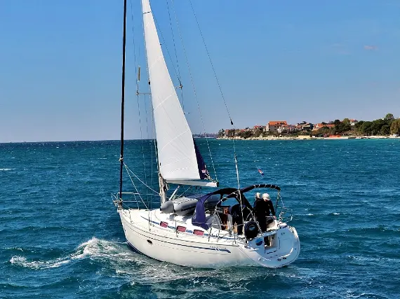 BAVARIA 33 C 