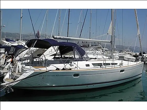 Sun Odyssey 45