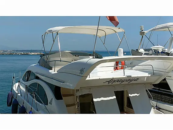 AZIMUT 46 