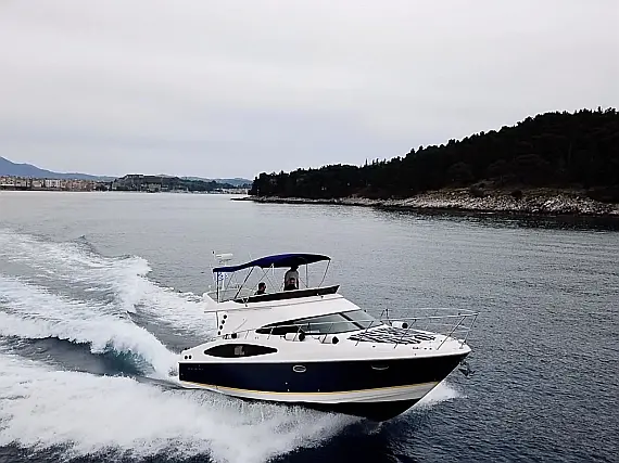Regal 4080 Flybridge