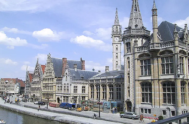  CC BY-SA 3.0, https://commons.wikimedia.org/w/index.php?curid=79540