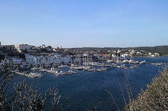  © Santiago Lap CC BY-SA 3.0