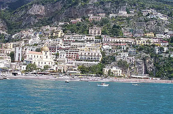 Yachtcharter Neapel und Amalfiküste ©Daniel Ventura CC BY-SA 3.0