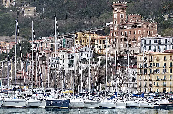  ©SOLOXSALERNO CC BY-SA 3.0